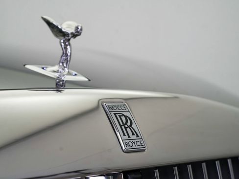 Certified 2024 Rolls-Royce Spectre w/ Spectre Launch Package image 10