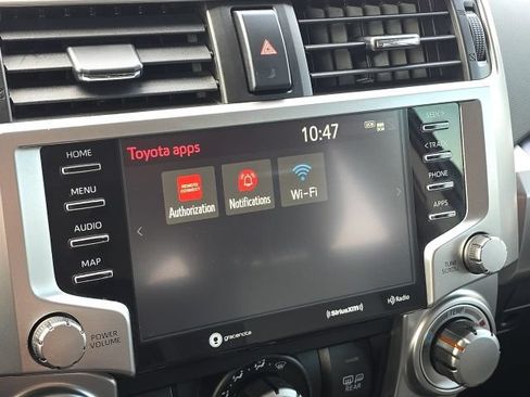 Used 2024 Toyota 4Runner SR5 Premium w/ Moonroof Package RWD image 31