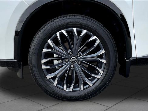 Used 2025 Nissan Rogue Platinum w/ Platinum Premium Package FWD image 21