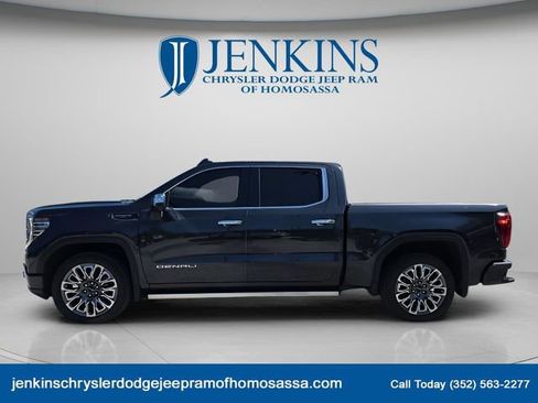 Used 2024 GMC Sierra 1500 Denali Ultimate image 8