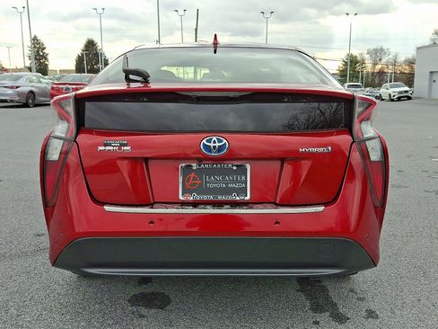 Used 2017 Toyota Prius Three image 6