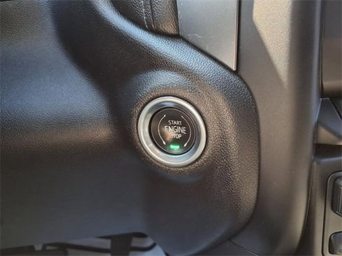 Used 2020 Chevrolet Silverado 1500 LT Trail Boss image 21