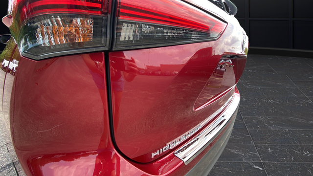 Used 2021 Toyota Highlander Platinum AWD/4WD image 34