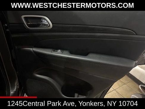 Used 2021 Jeep Grand Cherokee Laredo AWD/4WD image 17