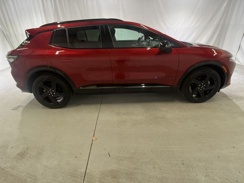 Used 2025 Chevrolet Equinox EV RS w/ Convenience Package II AWD/4WD image 12