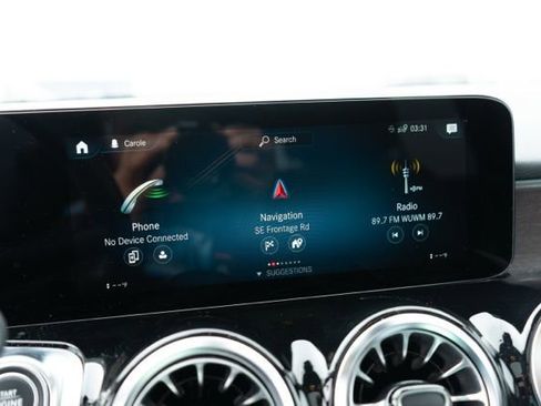 Used 2023 Mercedes-Benz GLB 250 4MATIC image 21