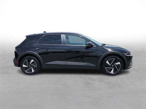 Used 2025 Hyundai Ioniq 5 SE AWD/4WD image 7