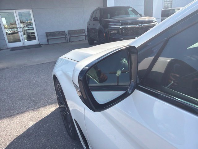 Used 2018 BMW 540i xDrive w/ M Sport Package AWD/4WD image 35