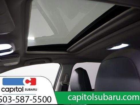 Used 2020 Subaru Crosstrek 2.0i Limited w/ Moonroof Package w/Navigation AWD/4WD image 14