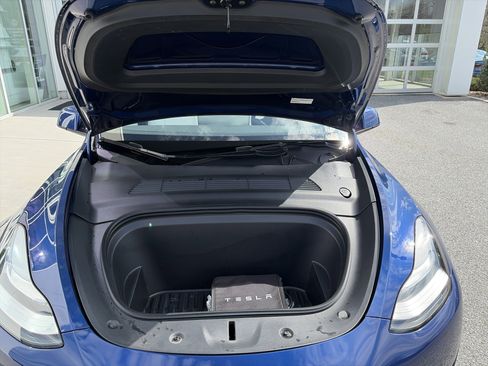 Used 2022 Tesla Model Y Long Range AWD/4WD image 33