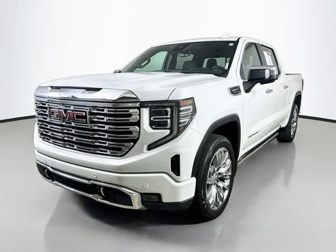 Used 2024 GMC Sierra 1500 Denali AWD/4WD image 3