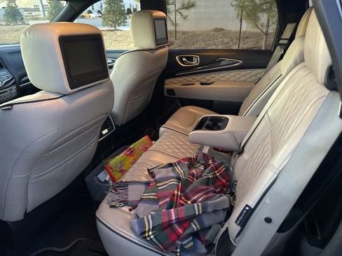 Used 2019 INFINITI QX60 Luxe w/ Limited Package image 10