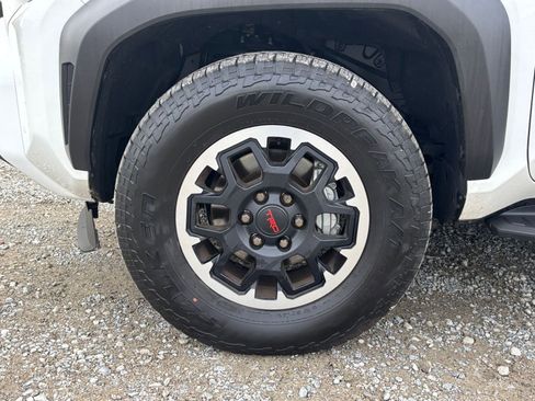 Used 2025 Toyota 4Runner TRD Off-Road image 25