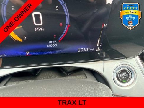 Used 2025 Chevrolet Trax LT FWD image 20