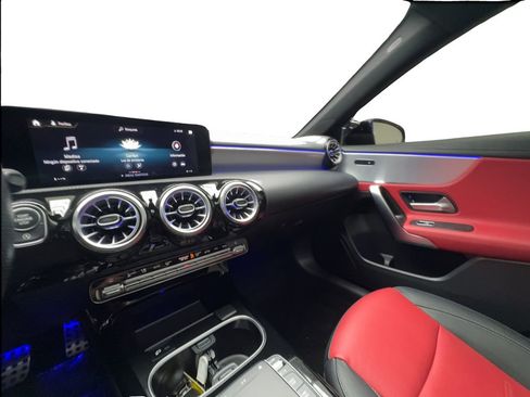 Used 2022 Mercedes-Benz A 220 image 41