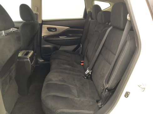 Used 2016 Nissan Murano SV w/ Premium Package image 18