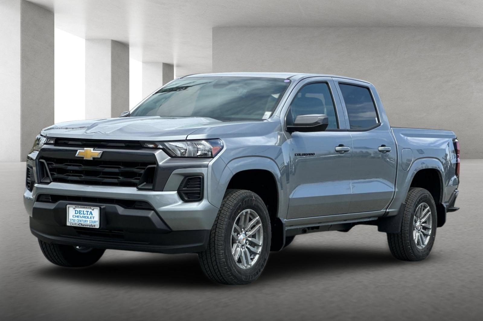 Used 2026 Chevrolet Colorado LT w/ LPO, Pro Essentials Package RWD image 8