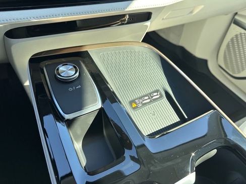 New 2026 Buick Enclave Avenir image 31