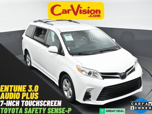 Used 2019 Toyota Sienna LE image 1