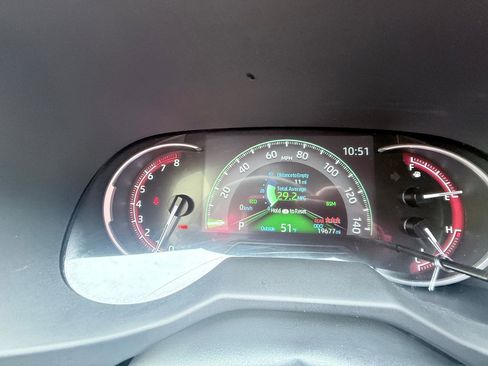 Used 2025 Toyota RAV4 XLE FWD image 15