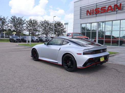 New 2025 Nissan Z NISMO w/ Floor Mat Package image 7