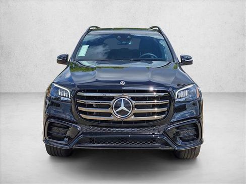 New 2026 Mercedes-Benz GLS 580 4MATIC image 2