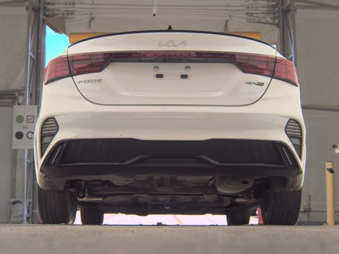 Used 2024 Kia Forte GT-Line w/ GT-Line Premium Package image 11