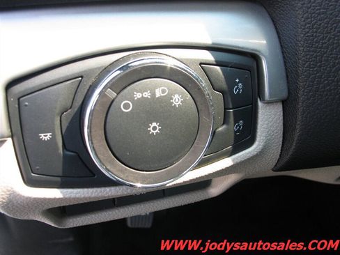 Used 2018 Ford Explorer 4WD image 6