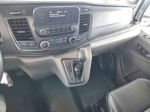 Used 2022 Ford Transit 350 DRW RWD image 21