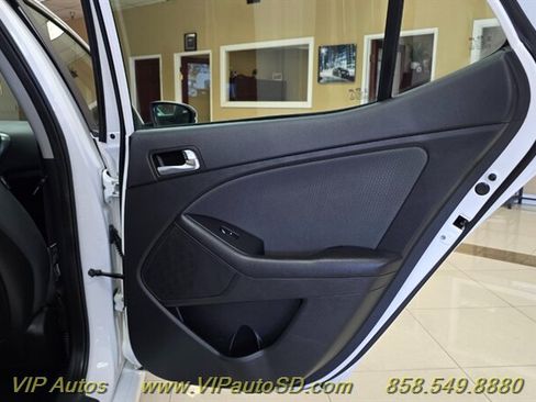 Used 2016 Kia Optima Hybrid FWD image 14