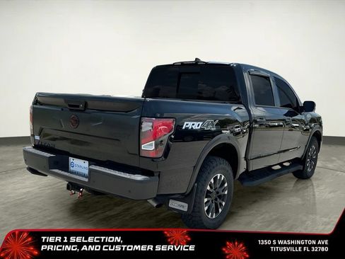 Used 2023 Nissan Titan PRO-4X w/ Pro-4x Convenience Package AWD/4WD image 12