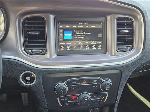 Used 2022 Dodge Charger SXT w/ Blacktop Package image 12