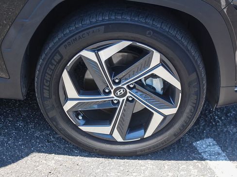 Certified 2022 Hyundai Tucson SEL w/ Cargo Package AWD/4WD image 11
