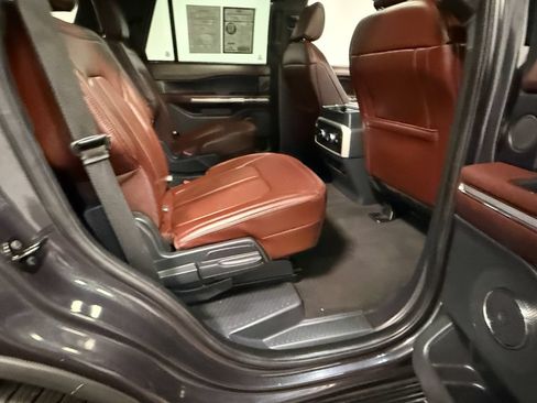 Used 2024 Ford Expedition Limited AWD/4WD image 65