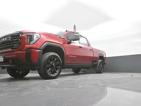 Used 2025 GMC Sierra 2500 AT4 w/ AT4 Premium Plus Package AWD/4WD image 39