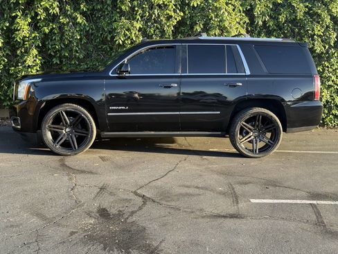 Used 2015 GMC Yukon Denali w/ Touring Package AWD/4WD image 6