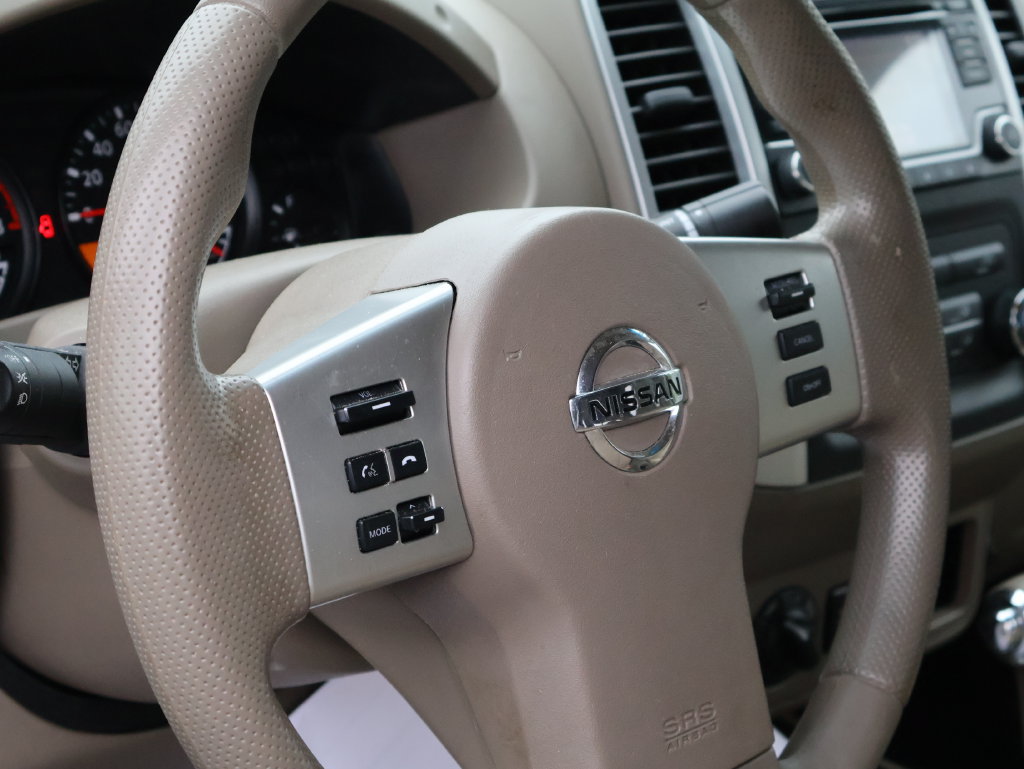 Used 2016 Nissan Frontier SV AWD/4WD image 17
