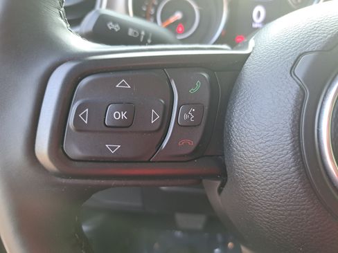 Used 2022 Jeep Wrangler Unlimited Sport AWD/4WD image 16