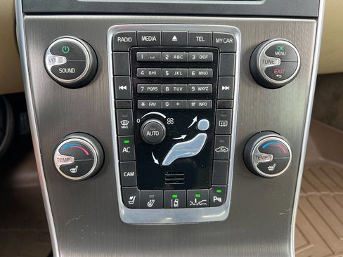 Used 2015 Volvo V60 T5 Premier Plus image 13