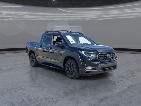 Used 2022 Honda Ridgeline Black Edition image 2