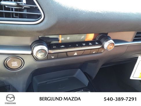 New 2025 MAZDA CX-30 Carbon image 18