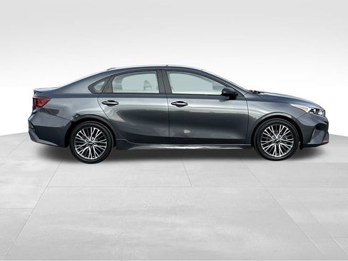 Used 2022 Kia Forte GT-Line w/ GT-Line Technology Package image 3