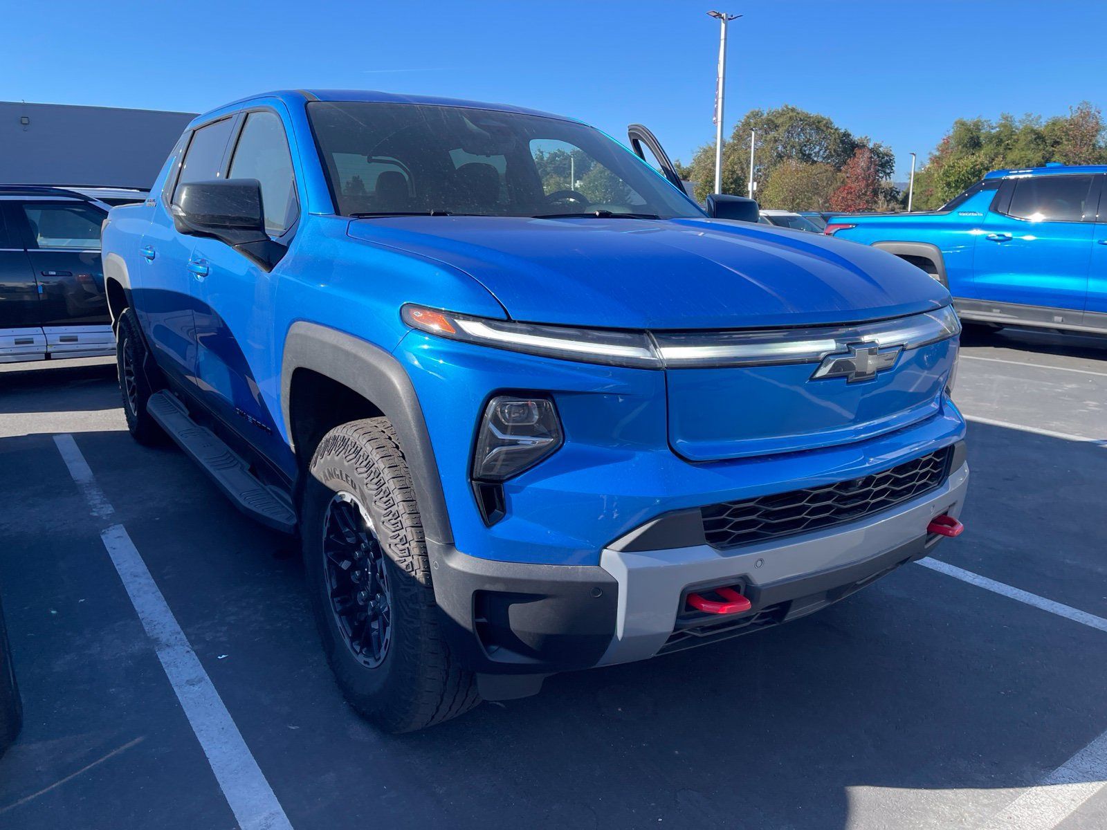Used 2026 Chevrolet Silverado EV Trail Boss AWD/4WD image 1