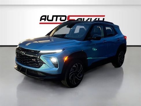 Used 2025 Chevrolet TrailBlazer RS w/ Convenience Package image 3