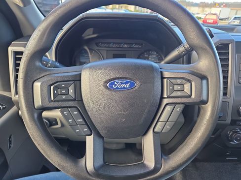 Used 2017 Ford F450 XL w/ Power Equipment Group image 24