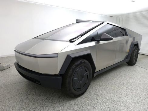 Used 2024 Tesla Cybertruck AWD Crew Cab image 1