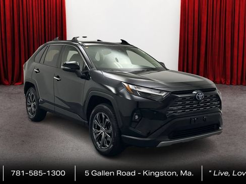 Certified 2023 Toyota RAV4 Limited AWD/4WD image 3