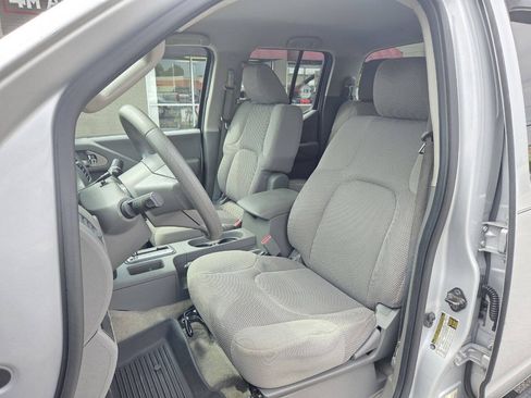 Used 2012 Nissan Frontier S AWD/4WD image 9