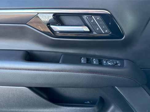 Used 2025 Chevrolet Tahoe RST image 16