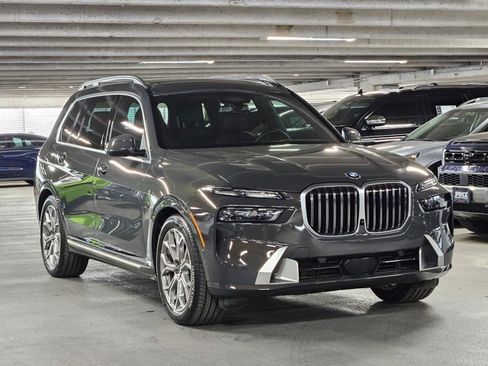 Certified 2024 BMW X7 xDrive40i AWD/4WD image 3